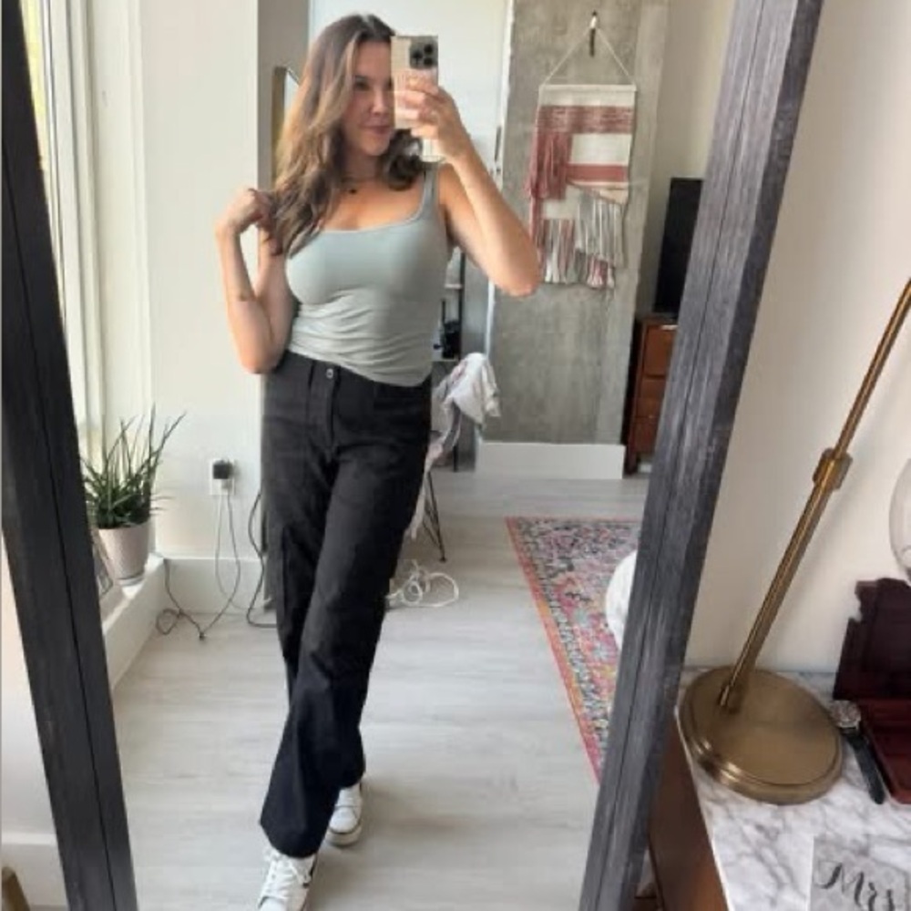 Universal thread cargo pants 4